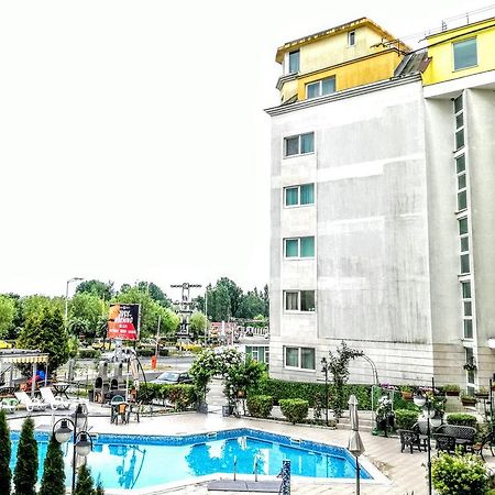 Luxury Breeze Apartment Pantai Sunny Bagian luar foto