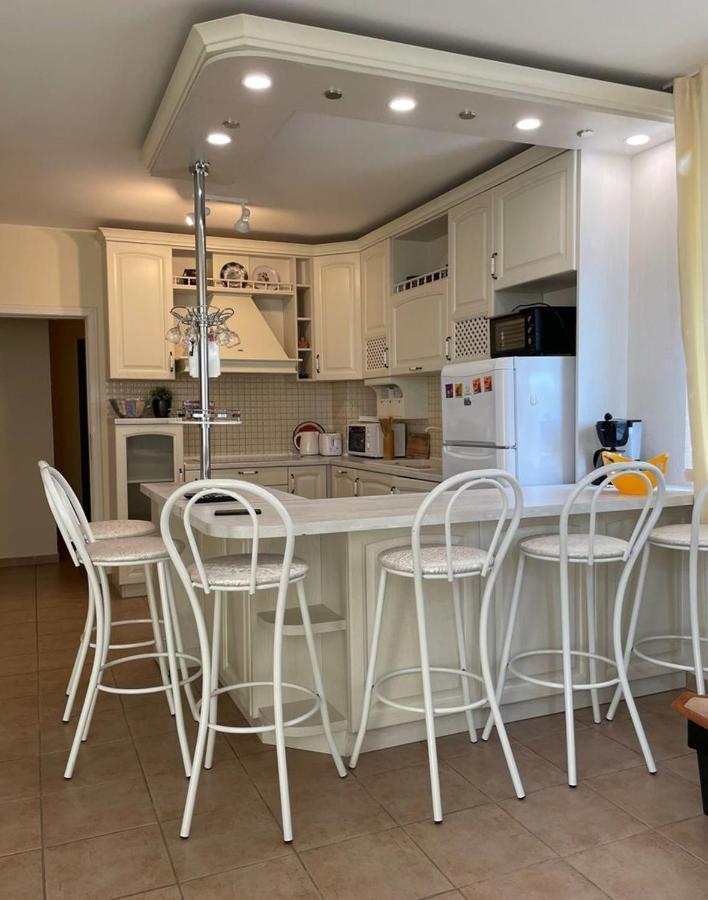 Luxury Breeze Apartment Pantai Sunny Bagian luar foto