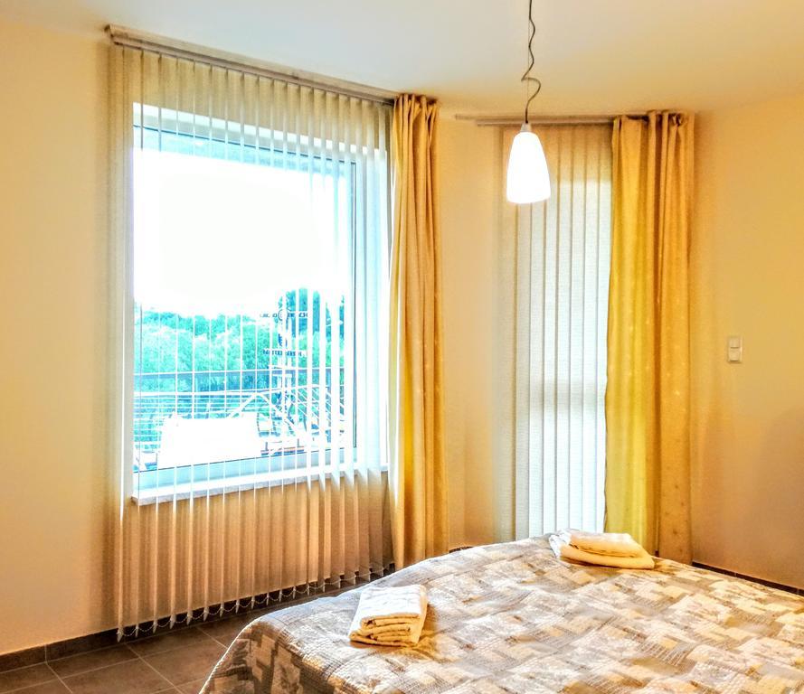 Luxury Breeze Apartment Pantai Sunny Bagian luar foto